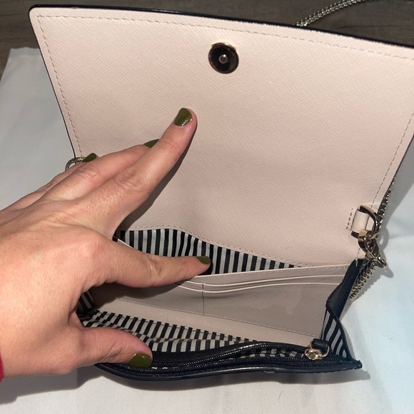 Kate Spade crossbody - Picture 4 of 5